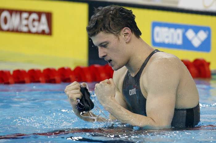 Húngaro Daniel Gyurta consegue o novo recorde mundial dos 200 metros peito em piscina curta 
