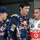 Vettel e Hamilton cumprimentam Mark Webber pela conquista da pole position do GP da Espanha de F-1 Vettel e Hamilton cumprimentam Mark Webber pela conquista da pole position do GP da Espanha de F-1