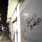 Após protesto, Avenida Paulista tem sujeira e vidros quebrados