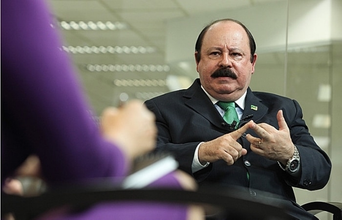 Levy Fidélix diz não acreditar nas pesquisas e ataca Soninha