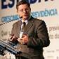 Na foto, o secretario de política de previdência social Helmut Schuwarzer durante palestra Na foto, o secretario de política de previdência social Helmut Schuwarzer durante palestra