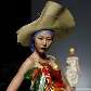 Nas passarelas do mundo: confira os looks criados pela estilista Vivienne Westwood Nas passarelas do mundo: confira os looks criados pela estilista Vivienne Westwood