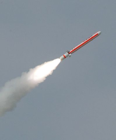 Paquistão testa míssil nuclear