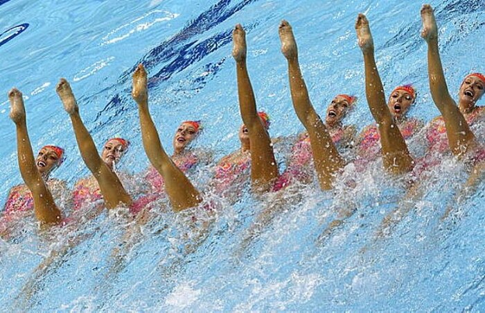 Rússia leva o ouro no nado sincronizado por equipes pela oitava vez seguida