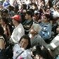Às 8h30, as famílias estavam no pátio aguardando a retirada dos móveis