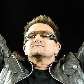 Bono Vox e o baterista, Larry Mullen, no primeiro show da tour europeia Bono Vox e o baterista, Larry Mullen, no primeiro show da tour europeia