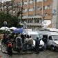 Jornalistas e policiais se concentram em frente ao IML, onde os corpos do acidente são levados Jornalistas e policiais se concentram em frente ao IML, onde os corpos do acidente são levados