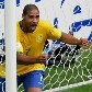 Aos 31 anos, Adriano busca um clube para jogar e Palmeiras, Inter e Vasco são os candidatos
