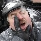 Na Ucrânia, cidadãos enfrentam policiais ao protestarem contra aumento de impostos, em Kiev