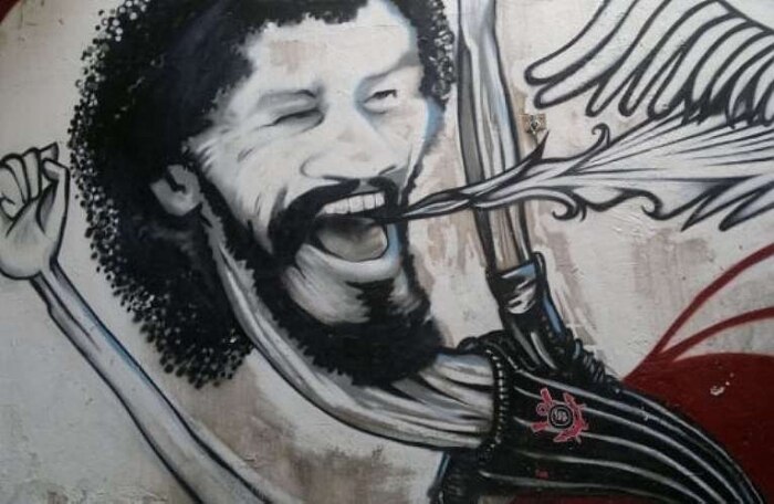 Exposição retrata os maiores ídolos do futebol mundial