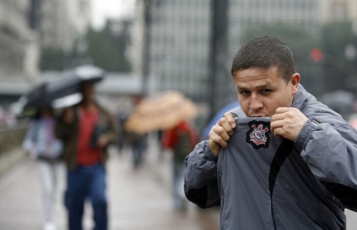 Classificação para a final da Libertadores pinta a cidade de preto e branco