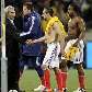 Ribery, da França, cumprimento seu técnico, Domenech, depois da derrota para a África do Sul Ribery, da França, cumprimento seu técnico, Domenech, depois da derrota para a África do Sul