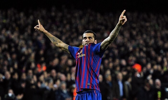 Dani Alves marca o segundo do Barça sobre o Real