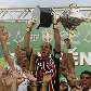 Rogério Ceni ergue a réplica do troféu de campeão brasileiro Rogério Ceni ergue a réplica do troféu de campeão brasileiro