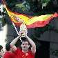 Capitão Casillas mostra a conquista da Copa do Mundo