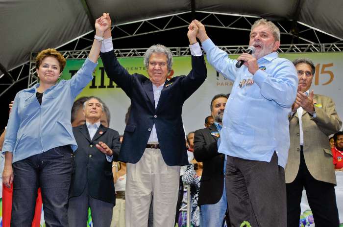 Dilma participa de comício ao lado de Lula e Hélio Costa em Betim, MG - 08.09.2010