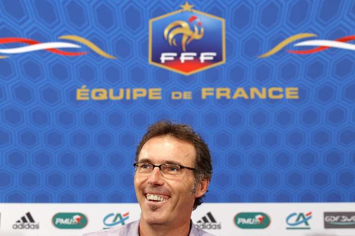 Laurent Blanc, novo técnico da seleção francesa, faz sua primeira convocação, para amistoso