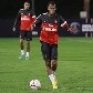 Lucas faz primeiro treino e joga no Paris Saint-Germain Lucas faz primeiro treino e joga no Paris Saint-Germain