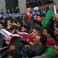 Ataque contra manifestantes fere 42 na Argélia; país também mostra resistência contra líderes Ataque contra manifestantes fere 42 na Argélia; país também mostra resistência contra líderes