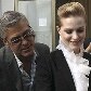 George Clooney e Evan Rachel Wood atendem fãs