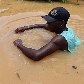 Mesmo sob risco, 500 famílias ficam em Três Vendas Mesmo sob risco, 500 famílias ficam em Três Vendas