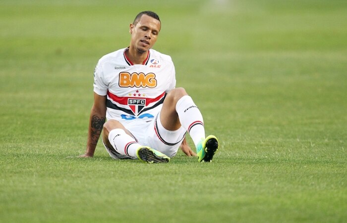 Apesar do apoio da torcida, o São Paulo perdeu em casa para o Flamengo por 2 a 1