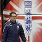 Fabio Capello caminha para treino da Inglaterra, em Londres Fabio Capello caminha para treino da Inglaterra, em Londres