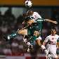 Miranda cabeceia a bola durante vitória do Sâo Paulo por 3 a 1 sobre o Goiás Miranda cabeceia a bola durante vitória do Sâo Paulo por 3 a 1 sobre o Goiás