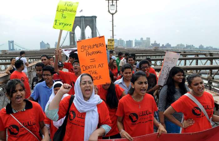 Manifestações ocorreram em vários locais dos EUA: Nova Iorque, Manhattan, Phoenix, entre outras