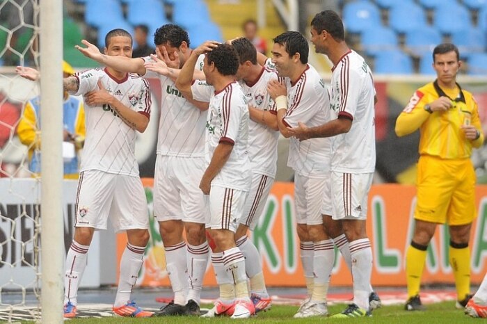 Fluminense vence Flamengo por 1 a 0 na comemoração dos 100 anos do Fla-Flu 