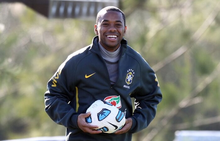 Robinho que atualmente brilha no Milan