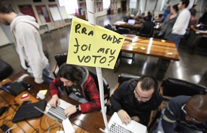 Hackatão: Maratona reuniu dezenas de pessoas na sede do 
