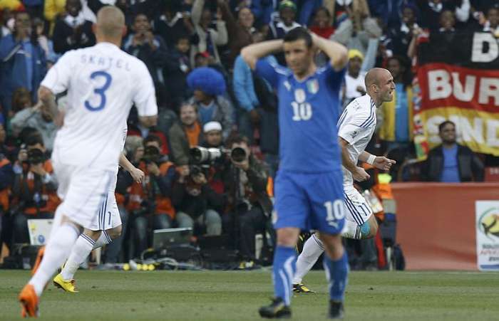 Lamento do italiano Di Natale, após gol feito pelo eslovaco Vittek