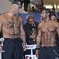 Nikolai Valuev e David Haye se encaram após pesagem obrigatória antes da luta Nikolai Valuev e David Haye se encaram após pesagem obrigatória antes da luta