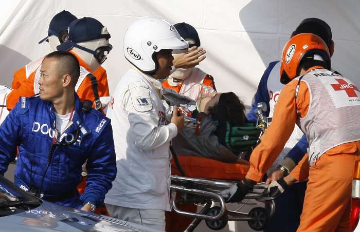Piloto alemão Timo Glock, da Toyota, sofre grave acidente no Japão