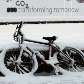 Bicicleta coberta pelo gelo em Cambridge, sob um protesto sobre a cúpula do clima em Copenhague