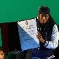 Neymar recebe título de 