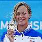 Recordista mundial dos 400 m livres, Federica Pellegrini exibe medalha de ouro