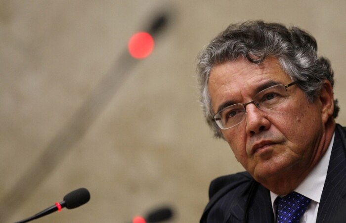 Conheça os ministros que vão julgar o mensalão