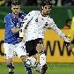 Thiago Motta, brasileiro que estreou pela Itália, tenta tirar bola de Khedira, da Alemanha, no 1 a 1 Thiago Motta, brasileiro que estreou pela Itália, tenta tirar bola de Khedira, da Alemanha, no 1 a 1