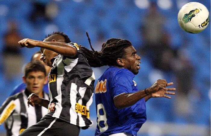 Conheça os roqueiros do esporte no Dia Mundial do Rock