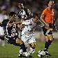 Jefferson, do Vasco, e Morais, do Corinthians, disputam bola no 1 a 1 Jefferson, do Vasco, e Morais, do Corinthians, disputam bola no 1 a 1