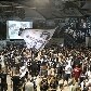 Torcedores acompanham a vitória do Corinthians na quadra da Gaviões da Fiel