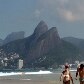 Banhistas aproveitam outono de calor no Estado Banhistas aproveitam outono de calor no Estado