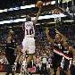 Leandrinho arremessa a bola durante vitória do Suns por 107 a 88 sobre o Trail Blazers, nos playoffs Leandrinho arremessa a bola durante vitória do Suns por 107 a 88 sobre o Trail Blazers, nos playoffs