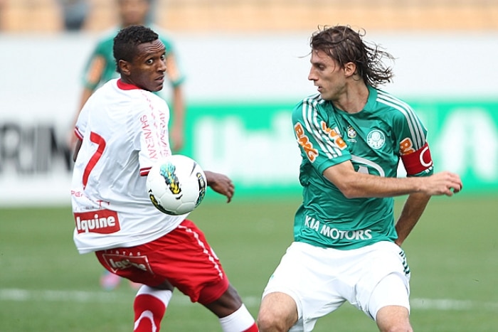Obina brilha e Palmeiras bate Náutico em Barueri