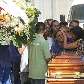 Enterro de Gabriela Lacerda, de 15 anos, uma das vítimas do acidente, no Cemitério Chora Menino 