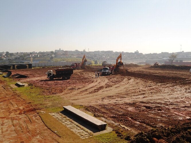 Estádio do Corinthians, que receberá a abertura da Copa, completa um ano de obras