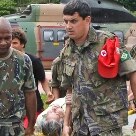 Força Aérea bombardeia pistas clandestinas em Rondônia Nacional - A Aeronáutica mobilizou um hospital de campanha e, pela primeira vez, montou os módulos a bordo de uma balsa. A embarcação é grande, mede 65,5 metros de comprimento por 15,5 metros de largura - Foto: Divulgação