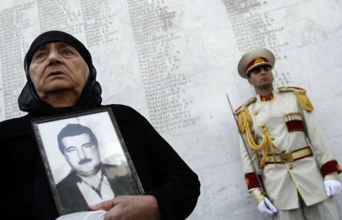 Cerimônia em homenagem aos falecidos durante a guerra entre Georgia e Abecásia (1992-1993)